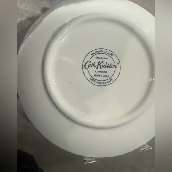 Cath Kidston “ the collector” Pink Floral Teacup and Saucer wirh pink handle🌸 - Picture 3 of 10